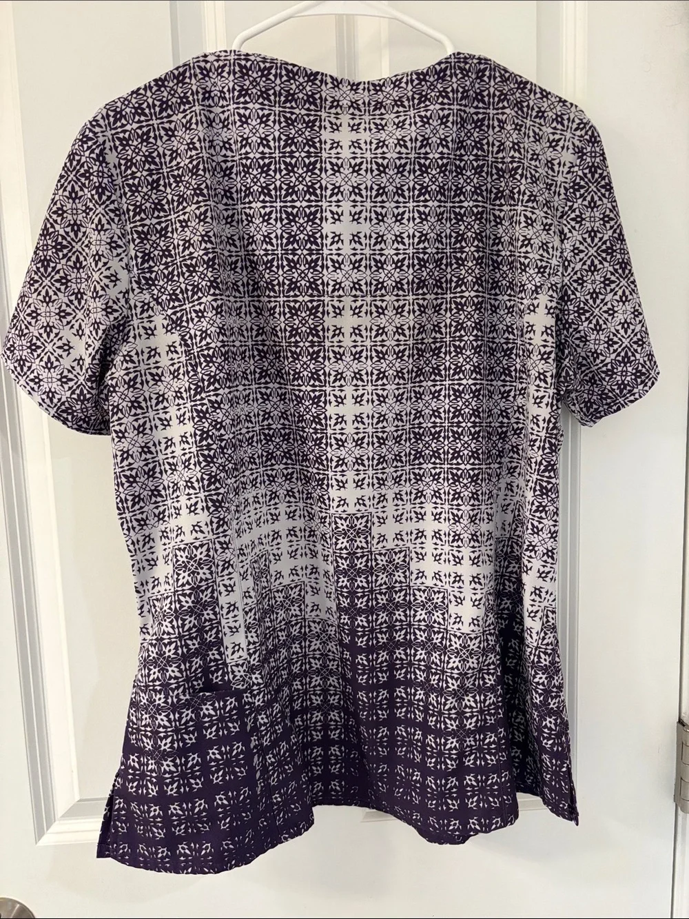 Barco Uniforms Purple Patterned V-Neck Scrub Top - Picture 5 of 5